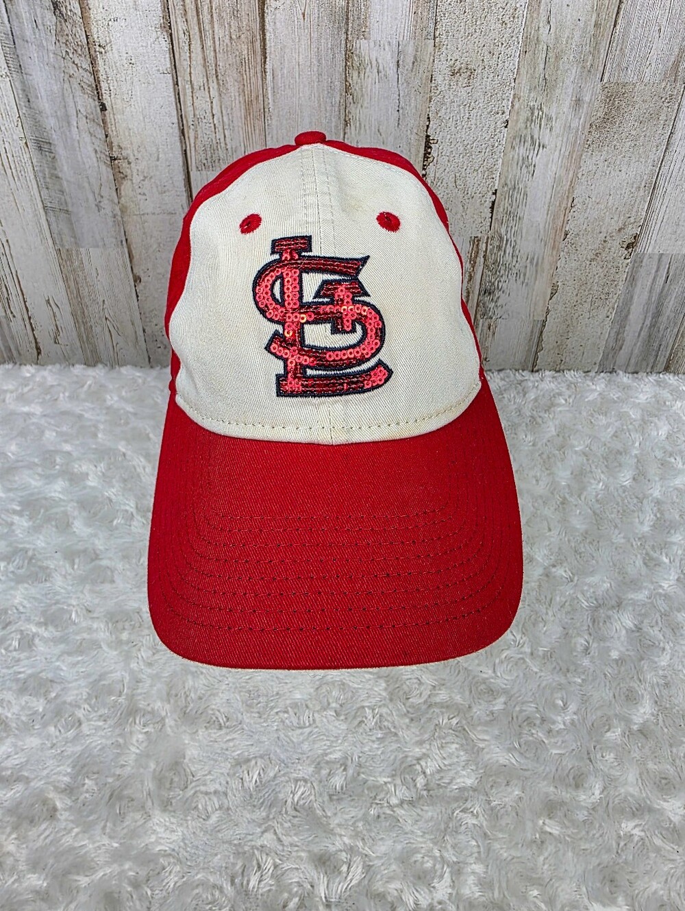 New Era Woman's St. Louis Cardinals Red and White Sequin Logo Baseball Cap OSFA